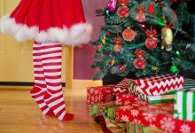 decorating christmas tree 2999722 1920 2