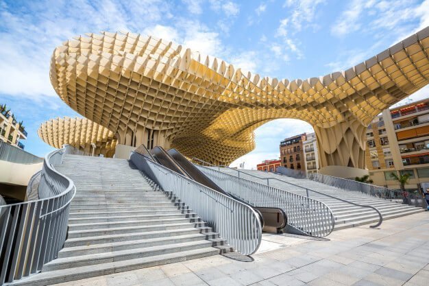 Sıradışı Yapılar Ve Bu Yapıların Öyküsü metropol parasol