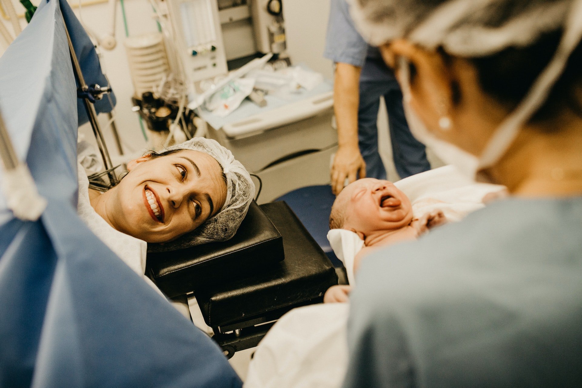 Epidural Anestezi Nedir? Epidural Anestezi ve Doğum