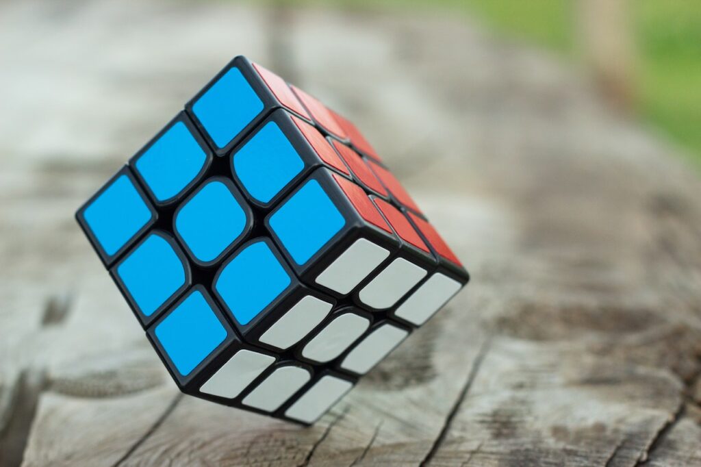 Rubik Küp Çözme Yöntemleri Nedir?